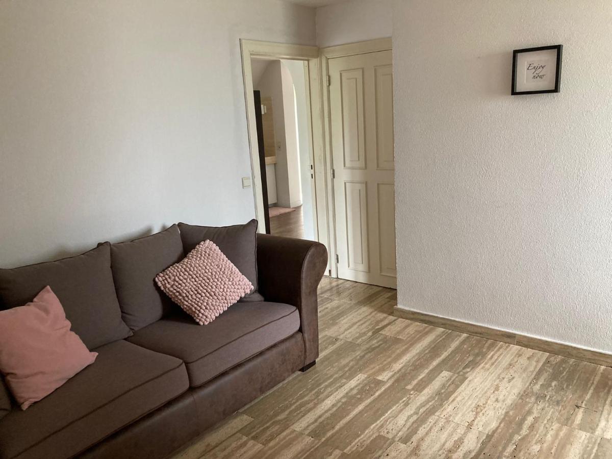Rustig Appartement In Het Groen Met Terras Kontich Dış mekan fotoğraf
